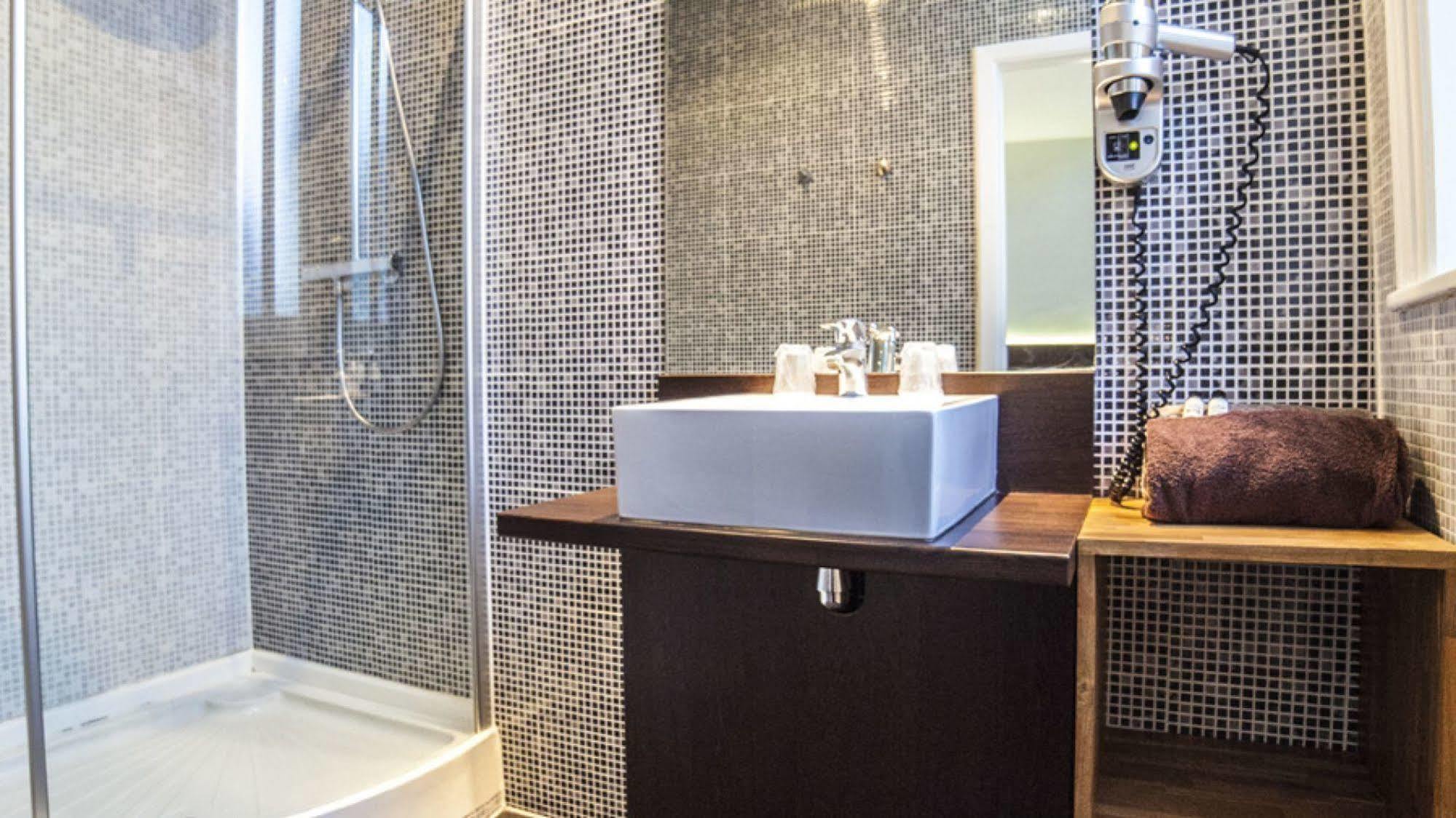 Hotel Kanai ลีลล์ ภายนอก รูปภาพ